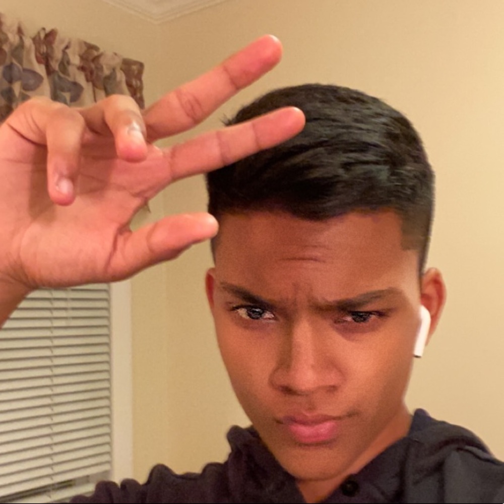 Meet your Posher, Justin